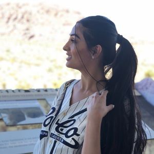 Meet your Posher, Nayab